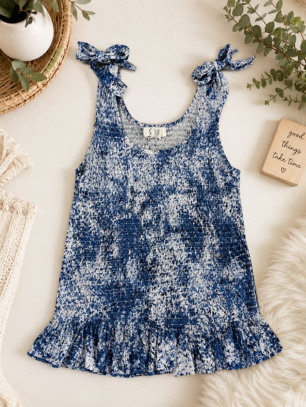 💙 Blue & White Smocked Tie-Shoulder Tank | Size Medium 💙